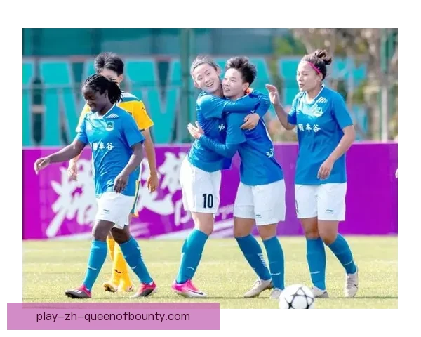 女足退役球员转型教练助力职业化人才培养